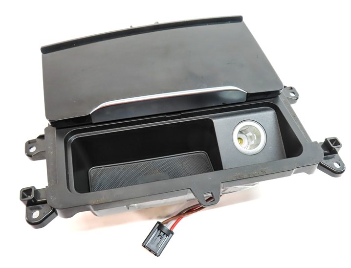 Thumbnail 5: 2017 AUDI Q7 (4M) FRONT CENTER CONSOLE ASHTRAY 12V POWER OUTLET ASSEMBLY