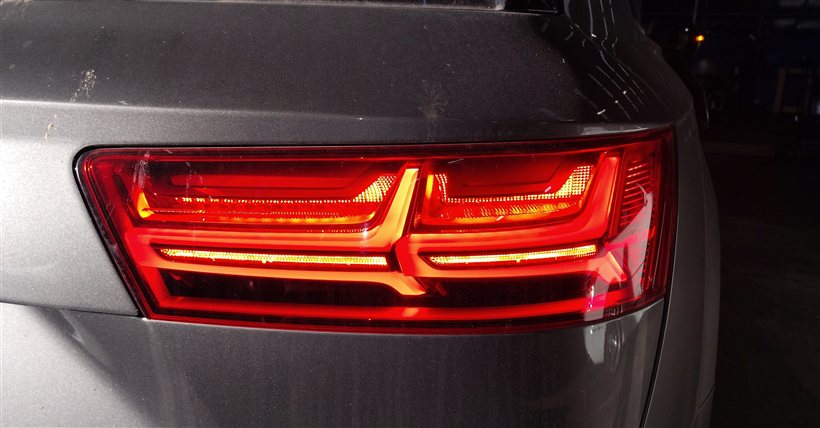 Thumbnail 2: 17-19 AUDI Q7 (4M) REAR RIGHT PASSENGER TRUNK TAILLIGHT LED BRAKE LIGHT LAMP