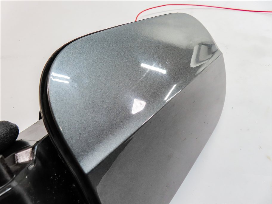 Thumbnail 5: 2017-2022 AUDI Q7 (4M) FUEL TANK DOOR TRIM w/ HOUSING & GAS CAP (Gray)