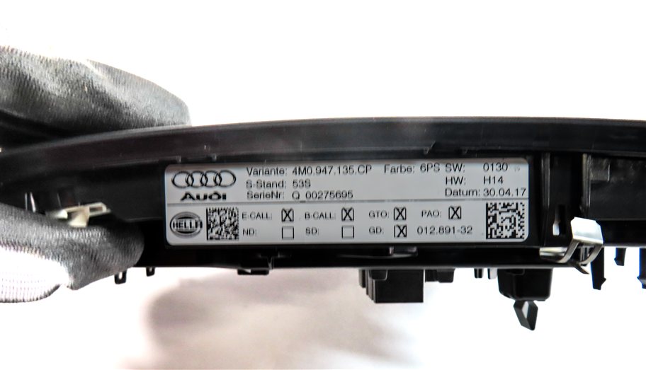 Thumbnail 6: 2017 AUDI Q7 (4M) FRONT INTERIOR DOME MAP READING LIGHT LAMP (Black)