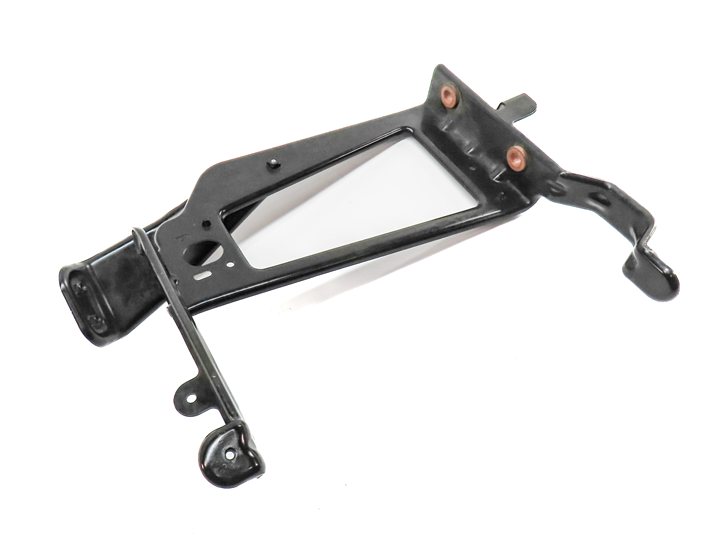 Thumbnail 1: 2017 AUDI Q7 (4M) 3.0L SUPER (CREC) FRONT LEFT DRIVER RADIATOR SUPPORT BRACKET