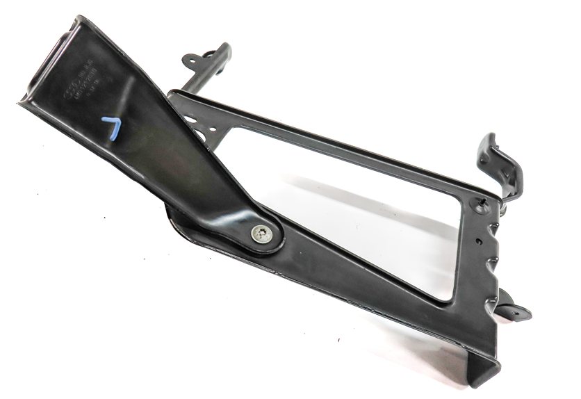 Thumbnail 5: 2017 AUDI Q7 (4M) 3.0L SUPER (CREC) FRONT LEFT DRIVER RADIATOR SUPPORT BRACKET
