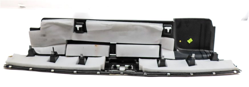 Thumbnail 6: 2017 AUDI Q7 (4M) REAR TRUNK LIFTGATE HATCH CARGO FLOOR SILL TRIM (CHROME)