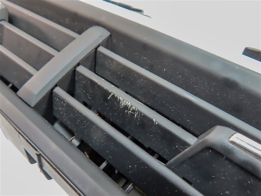 Thumbnail 6: 2017 AUDI Q7 (4M) FRONT CENTER RIGHT DASH HEAT AIR AC HVAC VENT ASSEMBLY