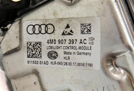 Thumbnail 9: 17-19 AUDI Q7 (4M) LEFT FRONT DRIVER DYNAMIC LED HEADLIGHT LIGHT LAMP (8Q3)