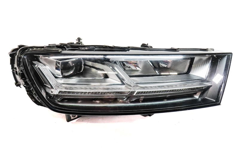 17-19 AUDI Q7 (4M) RIGHT FRONT PASSENGER DYNAMIC LED HEADLIGHT LIGHT LAMP (8Q3)