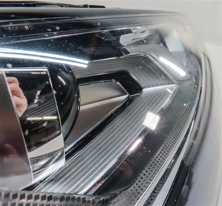 Thumbnail 14: 17-19 AUDI Q7 (4M) RIGHT FRONT PASSENGER DYNAMIC LED HEADLIGHT LIGHT LAMP (8Q3)