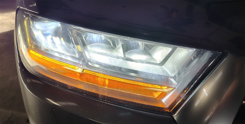 Thumbnail 2: 17-19 AUDI Q7 (4M) RIGHT FRONT PASSENGER DYNAMIC LED HEADLIGHT LIGHT LAMP (8Q3)