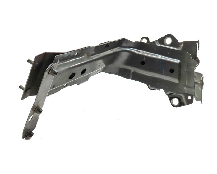 Thumbnail 2: 2017 AUDI Q7 (4M) FRONT LEFT DRIVER FENDER SUPPORT MOUNT BRACKET