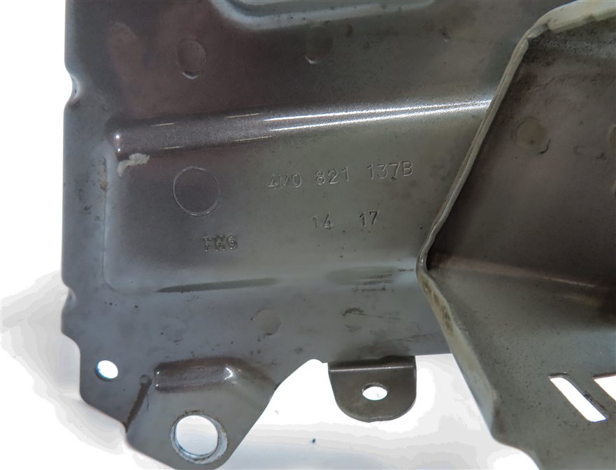 Thumbnail 7: 2017 AUDI Q7 (4M) FRONT LEFT DRIVER FENDER SUPPORT MOUNT BRACKET