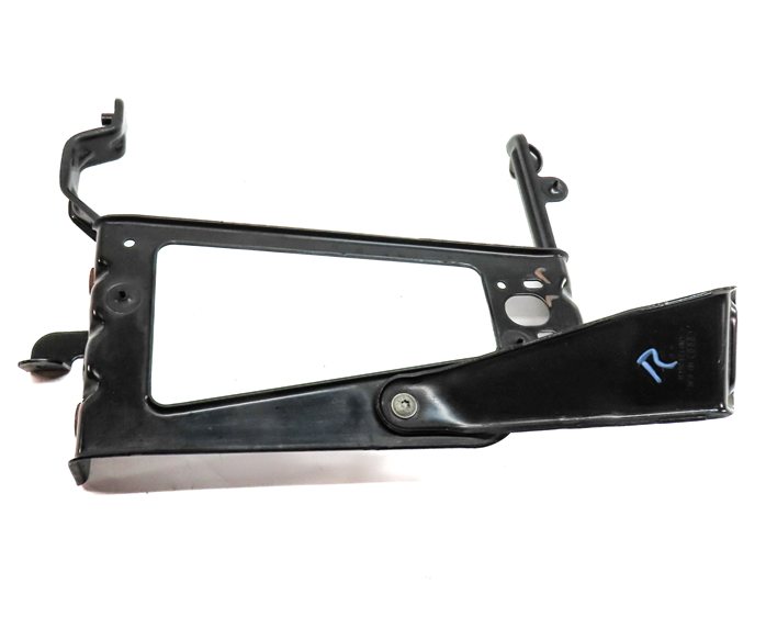 Thumbnail 3: 2017 AUDI Q7 (4M) 3.0L SUPER (CREC) RIGHT PASSENGER RADIATOR SUPPORT BRACKET