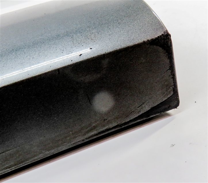 Thumbnail 11: 2017-2019 AUDI Q7 (4M) FRONT LEFT DRIVER LOWER DOOR MOULDING TRIM (Gray)