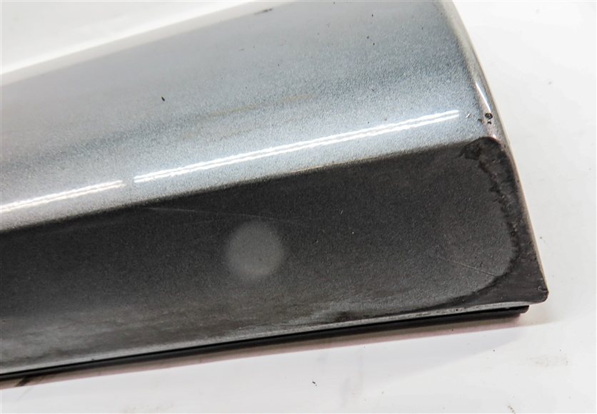 Thumbnail 10: 2017-2019 AUDI Q7 (4M) REAR LEFT DOOR LOWER MOULDING RUNNER TRIM (Gray)