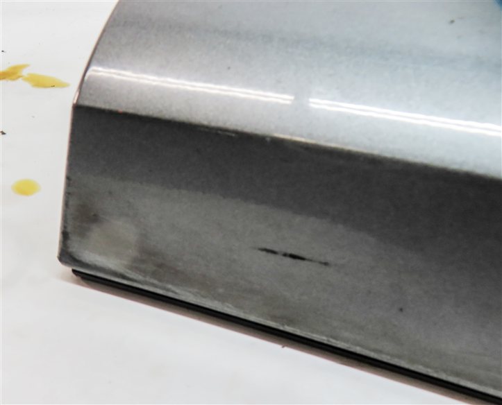 Thumbnail 9: 2017-2019 AUDI Q7 (4M) REAR LEFT DOOR LOWER MOULDING RUNNER TRIM (Gray)