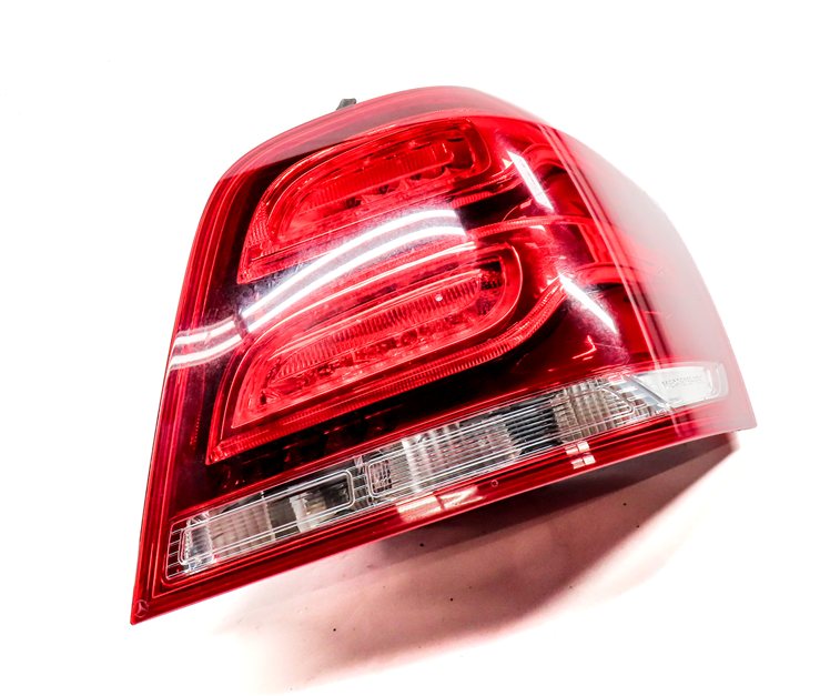 13-15 MERCEDES GLK250 GLK350 (X204) RIGHT PASSENGER TAILLIGHT BRAKE LIGHT LAMP