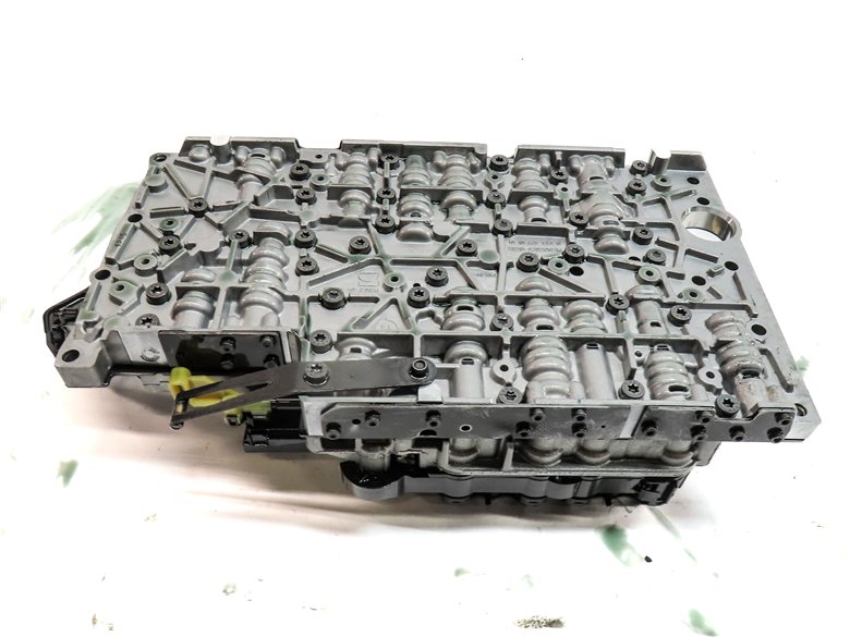 Thumbnail 7: 14-15 MERCEDES GLK350 X204 RWD AUTO TRANSMISSION VALVE BODY w/CONDUCTOR PLATE