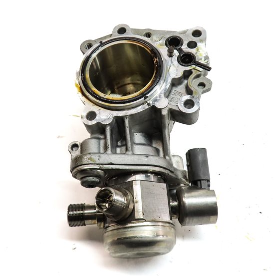 Thumbnail 5: 12-18 MERCEDES C E GLE GLK ML (W204 W207 W212 W166) M276 HIGH PRESSURE FUEL PUMP