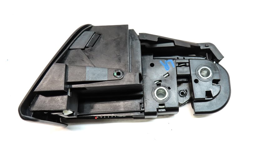 Thumbnail 5: 2014 AUDI S5 COUPE (B8 8T) REAR LEFT FOLDING SEAT BACK RELEASE LOCK LATCH HANDLE