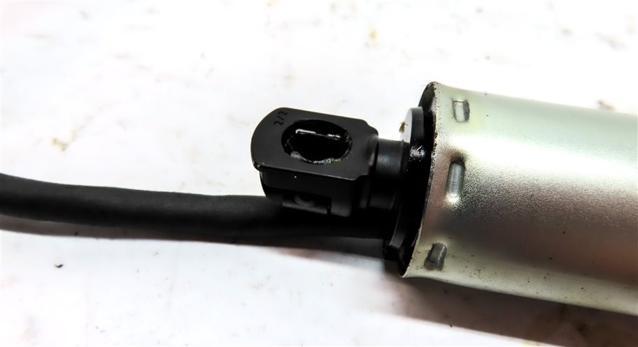 Thumbnail 4: 2018 LAND ROVER DISCOVERY (L462) REAR POWER LIFTGATE HATCH LID LIFT SHOCK STRUT