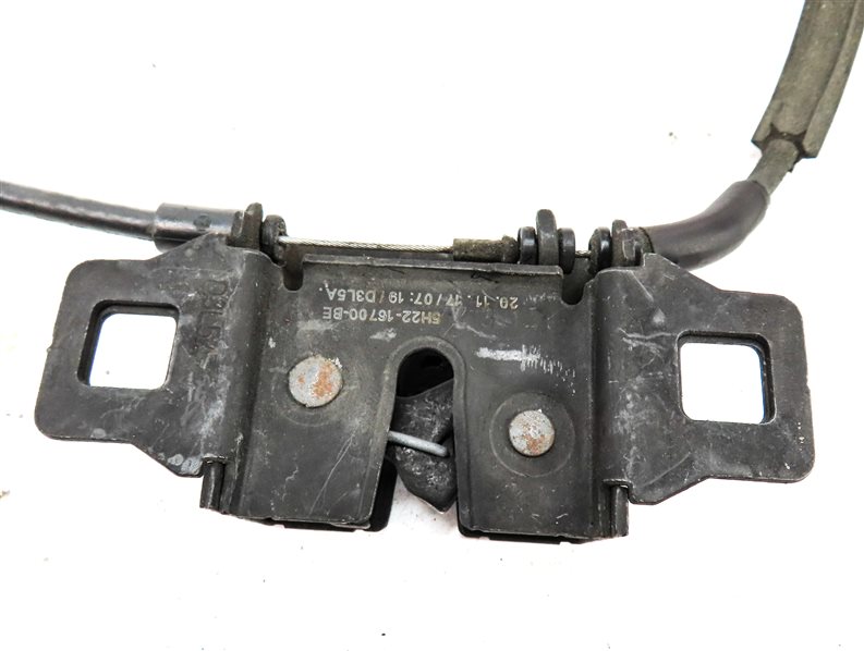 Thumbnail 5: 2018 LAND ROVER DISCOVERY (L462) FRONT HOOD LID LEFT & RIGHT LATCH CABLE SET