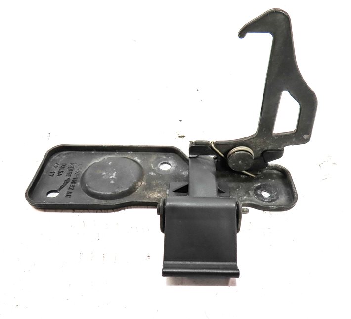 Thumbnail 2: 2018 LAND ROVER DISCOVERY (L462) FRONT HOOD SAFETY HOOK CATCH RELEASE HANDLE
