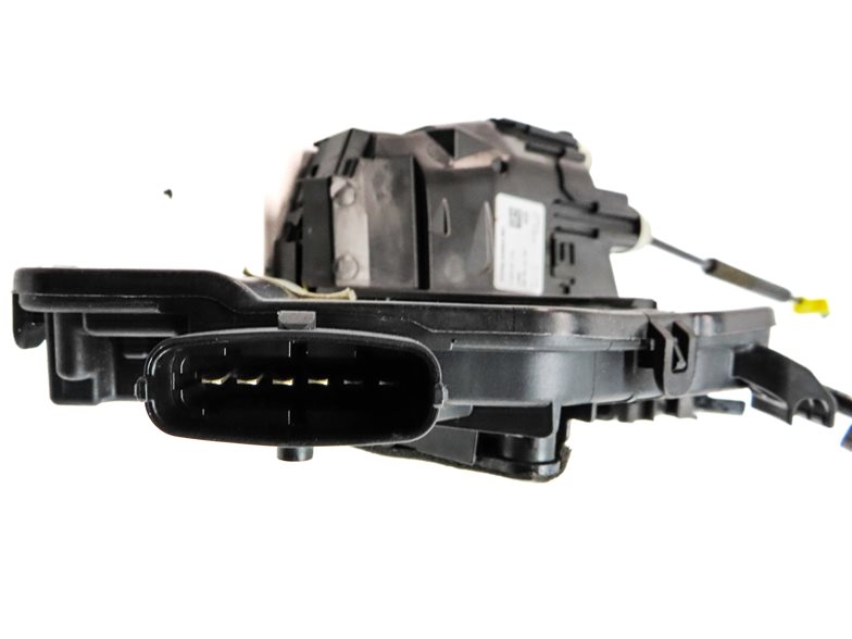 Thumbnail 4: 13-22 RANGE ROVER DISCOVERY (L405 L462 L494 L550) REAR RIGHT PASSIVE DOOR LATCH