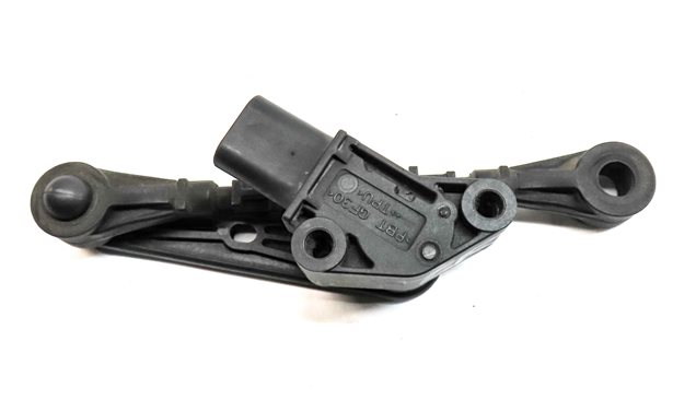 Thumbnail 3: 2018 LAND ROVER DISCOVERY (L462) REAR LEFT SUSPENSION HEIGHT LEVEL SENSOR