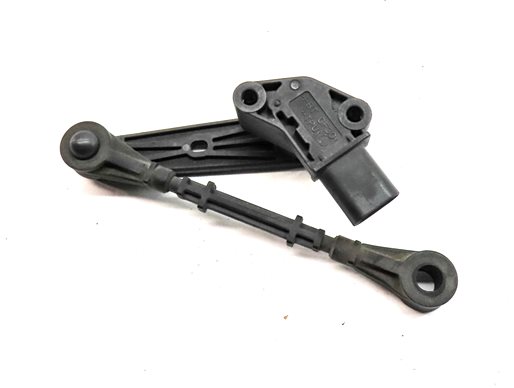 Thumbnail 3: 2018 LAND ROVER DISCOVERY (L462) REAR RIGHT SUSPENSION HEIGHT LEVEL SENSOR