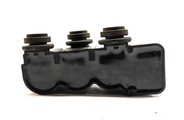 Thumbnail 6: 2018 LAND ROVER DISCOVERY (L462) AIR SUSPENSION CONTROL VALVE BLOCK