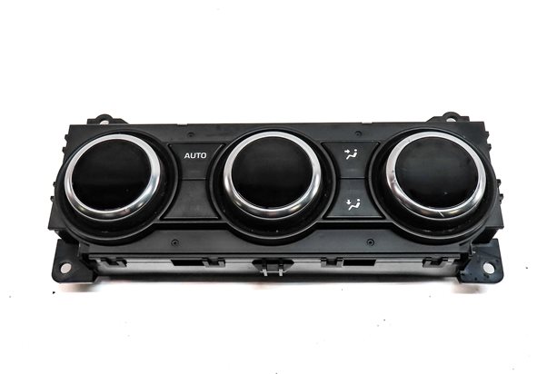 Thumbnail 2: 2018 LAND ROVER DISCOVERY (L462) REAR HEAT AIR AC HVAC CLIMATE CONTROL PANEL