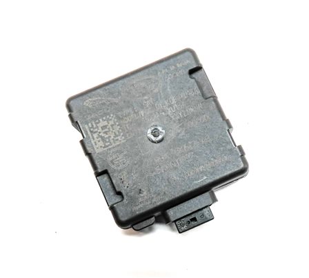 Thumbnail 2: 2018 LAND ROVER DISCOVERY (L462) KEYLESS ENTRY BODY COMFORT CONTROL MODULE