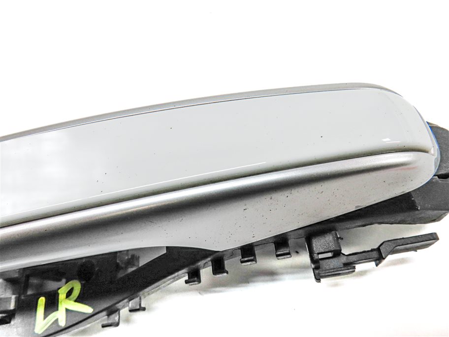 Thumbnail 7: 17-20 RANGE ROVER DISCOVERY L462 REAR LEFT EXTERIOR DOOR HANDLE (White)