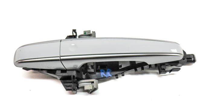 Thumbnail 2: 17-20 RANGE ROVER DISCOVERY L462 REAR RIGHT PASSENGER DOOR HANDLE (White)