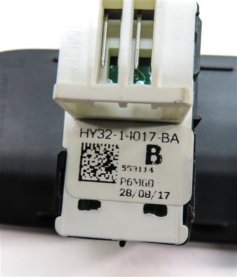 Thumbnail 6: 2018 LAND ROVER DISCOVERY (L462) REAR RIGHT DOOR LOCK SWITCH BUTTON PANEL