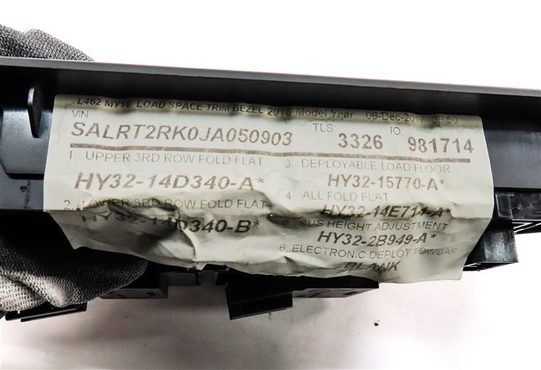 Thumbnail 7: 2018 LAND ROVER DISCOVERY (L462) REAR TRUNK FOLDING SEAT HATCH LID CONTROL PANEL