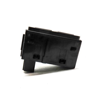 Thumbnail 3: 2018 LAND ROVER DISCOVERY (L462) REAR LEFT SEAT BACK POSITION SWITCH BUTTON