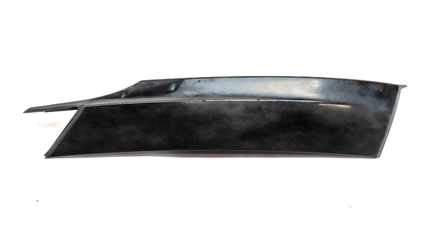 Thumbnail 2: 2018 LAND ROVER DISCOVERY (L462) REAR LEFT D PILLAR TRIM MOULDING (BLACK)