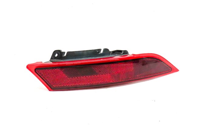 17-20 LAND ROVER DISCOVERY L462 REAR RIGHT PASSENGER LOWER BUMPER TAILLIGHT LAMP