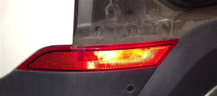 Thumbnail 2: 17-20 LAND ROVER DISCOVERY L462 REAR LEFT DRIVER LOWER BUMPER TAILLIGHT LAMP