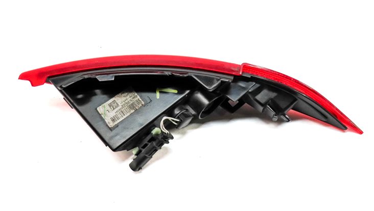 Thumbnail 5: 17-20 LAND ROVER DISCOVERY L462 REAR LEFT DRIVER LOWER BUMPER TAILLIGHT LAMP