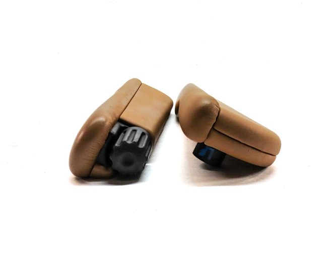 Thumbnail 4: 17-20 ROVER DISCOVERY L462 FRONT LEFT DRIVER & RIGHT PASSENGER ARM REST (Tan)