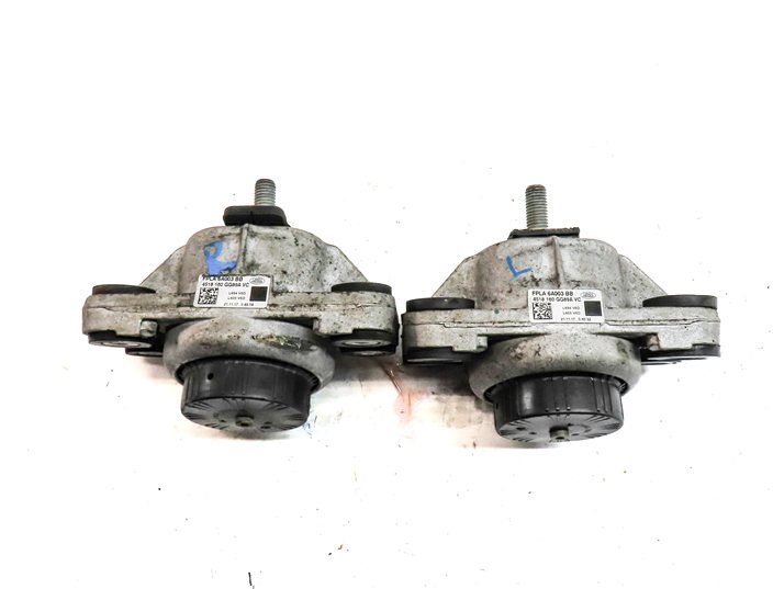 2018 LAND ROVER DISCOVERY (L462) 3.0L DIESEL ENGINE MOTOR SUPPORT MOUNT SET/2