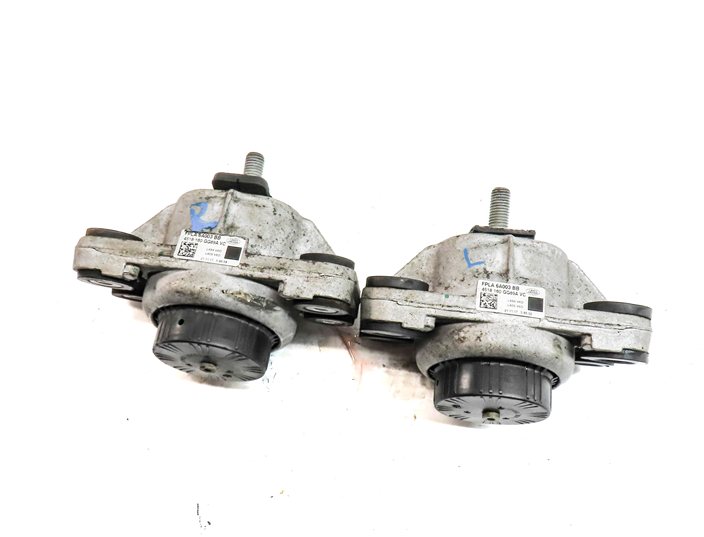 Thumbnail 2: 2018 LAND ROVER DISCOVERY (L462) 3.0L DIESEL ENGINE MOTOR SUPPORT MOUNT SET/2