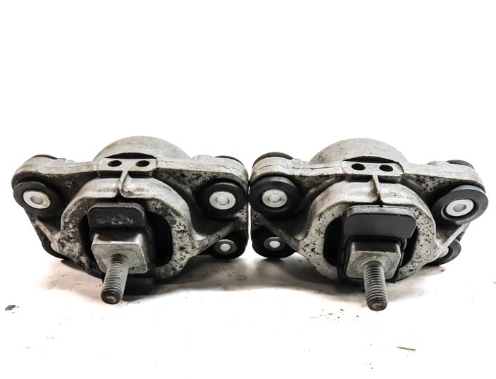 Thumbnail 5: 2018 LAND ROVER DISCOVERY (L462) 3.0L DIESEL ENGINE MOTOR SUPPORT MOUNT SET/2