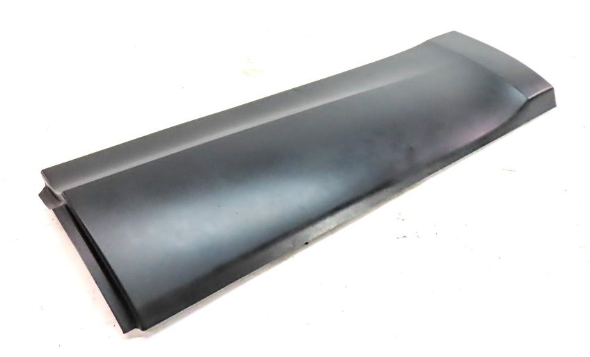 2017-2023 LAND ROVER DISCOVERY (L462) REAR LEFT LOWER DOOR TRIM MOULDING (BLACK)