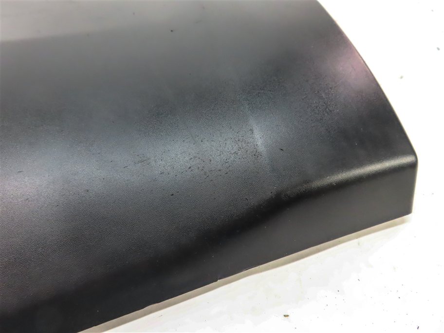 Thumbnail 4: 2017-2023 LAND ROVER DISCOVERY (L462) REAR LEFT LOWER DOOR TRIM MOULDING (BLACK)