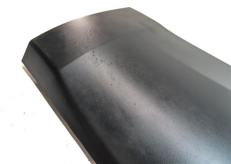 Thumbnail 6: 17-23 LAND ROVER DISCOVERY (L462) REAR RIGHT LOWER DOOR TRIM MOULDING (BLACK)