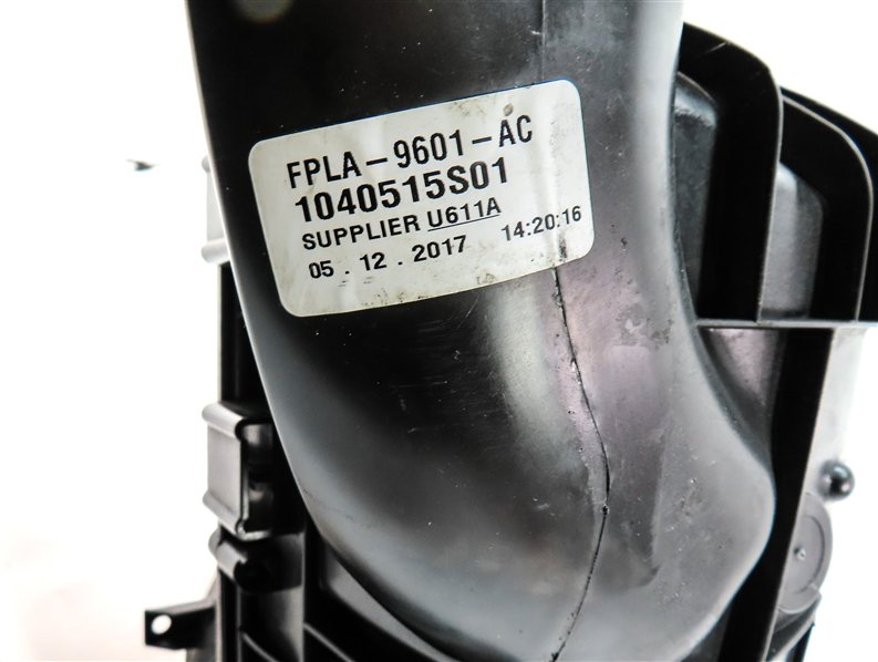 Thumbnail 8: 17-21 RANGE ROVER SPORT DISCOVERY 3.0L DIESEL FRONT LEFT AIR INTAKE FILTER BOX