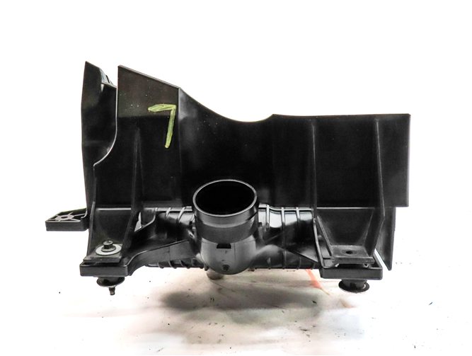 Thumbnail 5: 17-21 RANGE ROVER SPORT DISCOVERY 3.0L DIESEL LEFT AUXILIARY RADIATOR ASSEMBLY