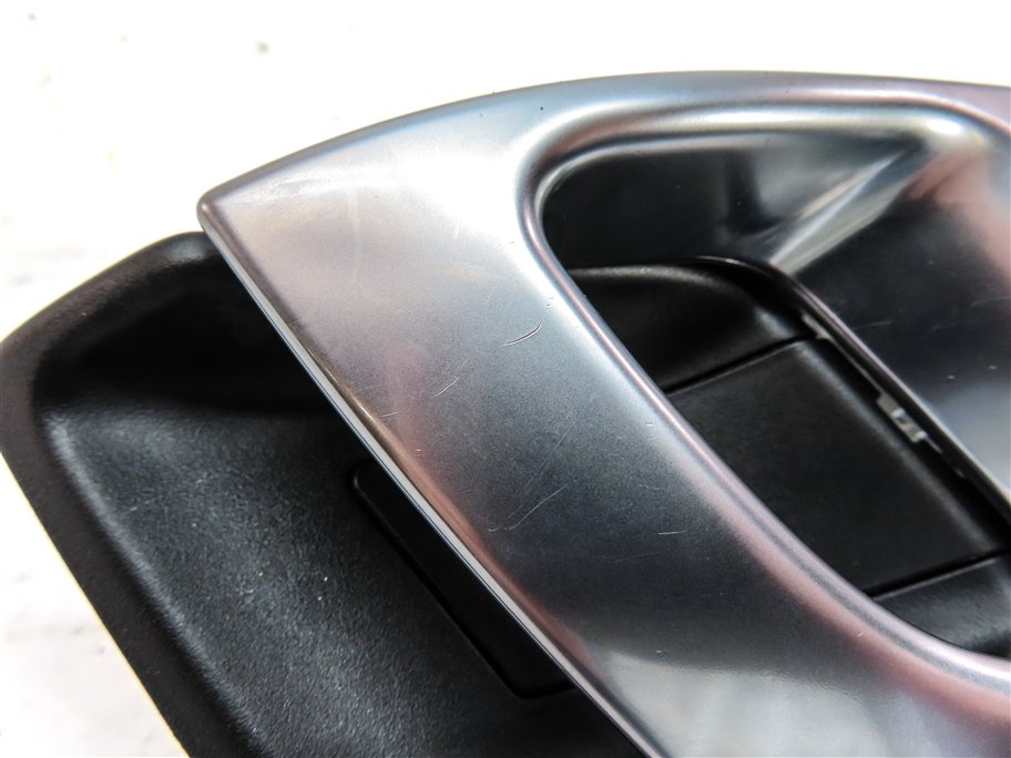 Thumbnail 8: 13-22 ROVER SPORT DISCOVERY L404 L462 L494 FRONT OR REAR LEFT INTERIOR HANDLE